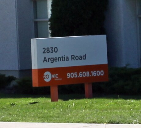 2830 Argentia Rd, Mississauga, ON à louer - Photo du bâtiment - Image 3 de 3