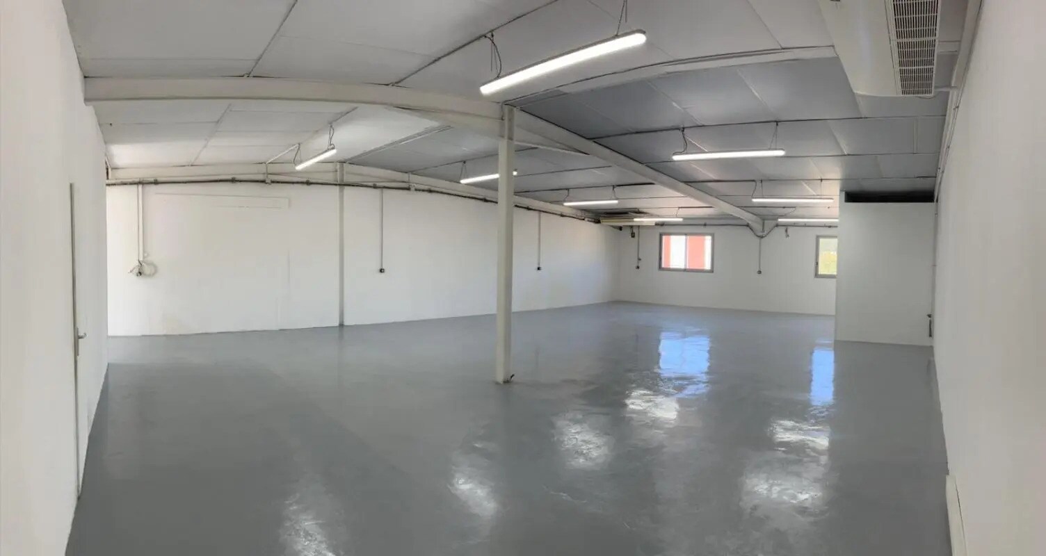 Flex in Saint-Jean-de-Védas for lease Interior Photo- Image 1 of 7