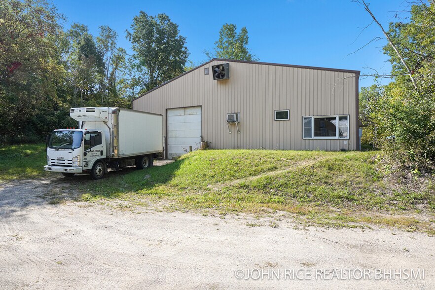 1900 W Main St, Ionia, MI for sale - Building Photo - Image 1 of 6