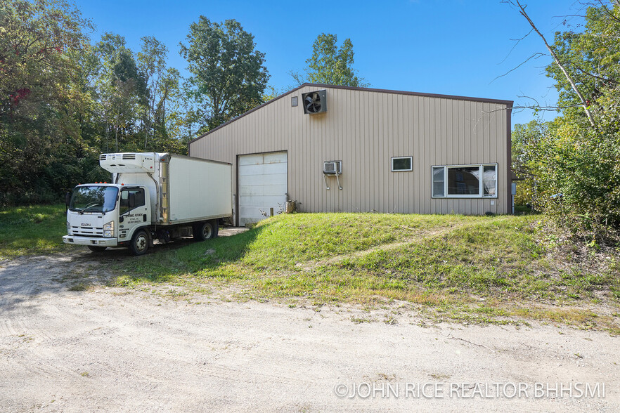 1900 W Main St, Ionia, MI à vendre - Photo du b timent - Image 1 de 6