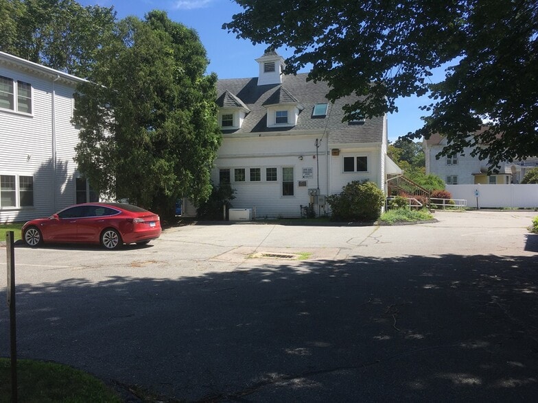 75 Granite St, New London, CT for lease - Building Photo - Image 2 of 18