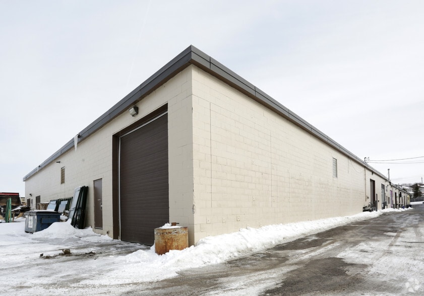 1501 Sieveright Rd, Gloucester, ON à louer - Photo du bâtiment - Image 2 de 4