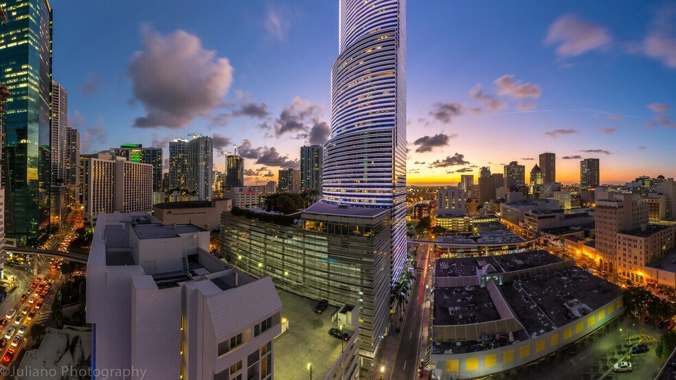 150 SE 2nd Ave, Miami, FL à vendre - Aérien - Image 3 de 12