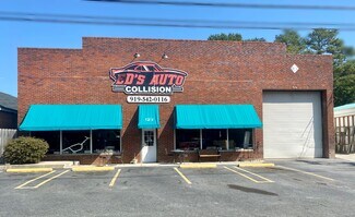 Plus de détails pour 127 Thompson St, Pittsboro, NC - Commerce de détail à louer