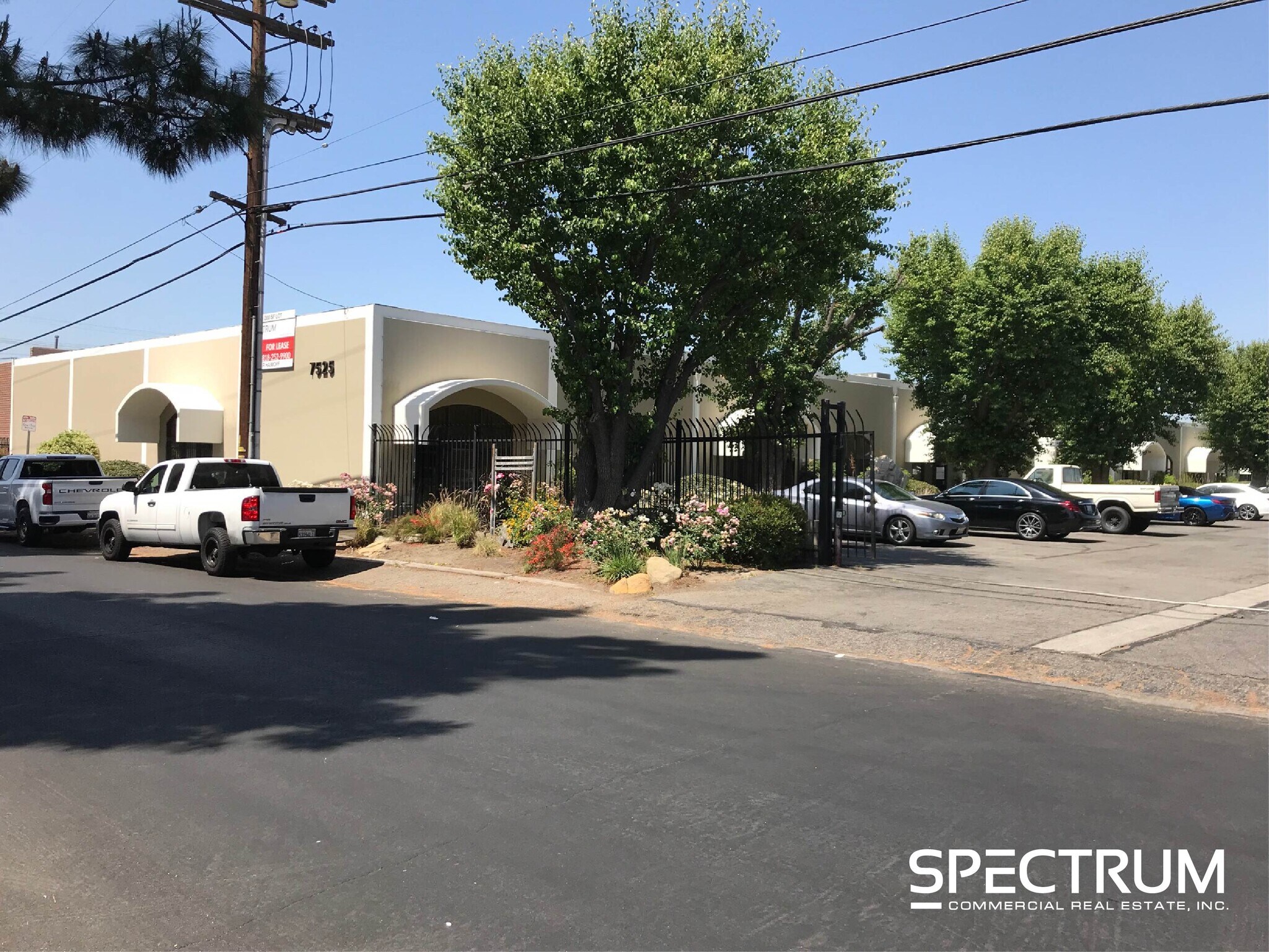 7525 Ethel Ave, North Hollywood, CA à vendre Photo du bâtiment- Image 1 de 1