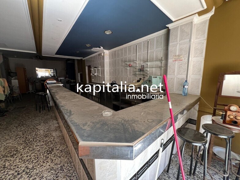 Commerce de détail dans València à vendre - Photo du bâtiment - Image 2 de 13