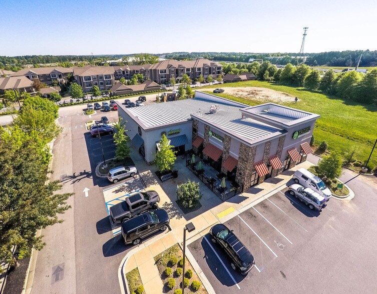 1095 Old Peachtree Rd NW, Suwanee, GA à louer - Photo du bâtiment - Image 3 de 3