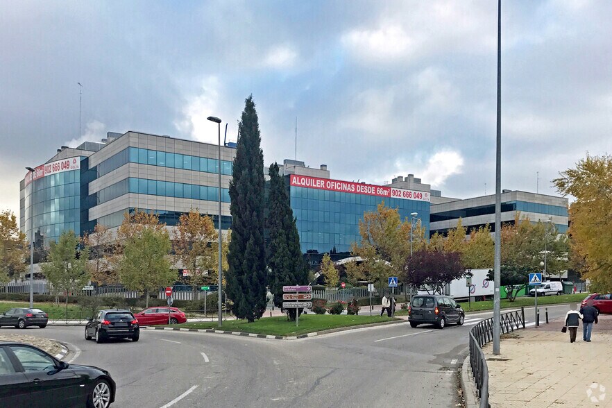 Avenida de la Vega, 1, Alcobendas, Madrid for sale - Building Photo - Image 1 of 1