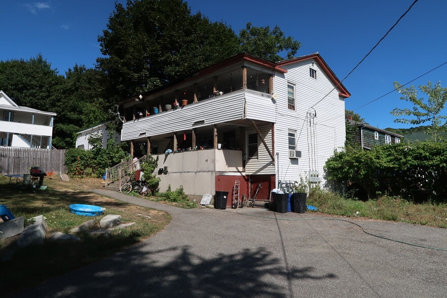 19 Cumberland St, Augusta, ME for sale - Primary Photo - Image 1 of 5