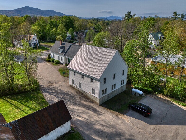 87 Washington St, Conway, NH à vendre - Photo du bâtiment - Image 2 de 28