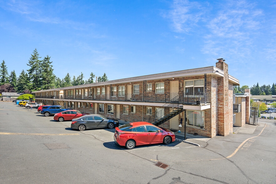 6630 202nd St SW, Lynnwood, WA for sale - Building Photo - Image 3 of 26