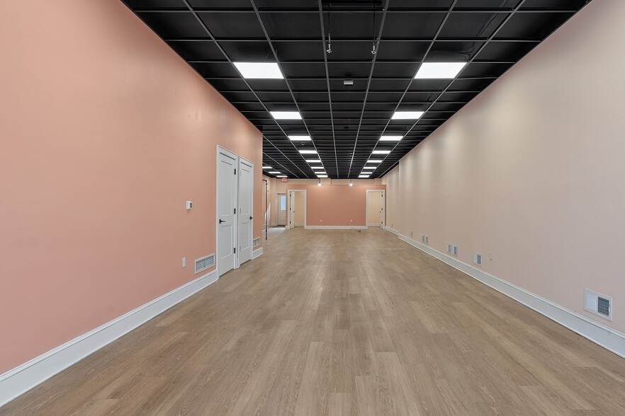 14 S Main St, Pittston, PA for lease - Building Photo - Image 3 of 31