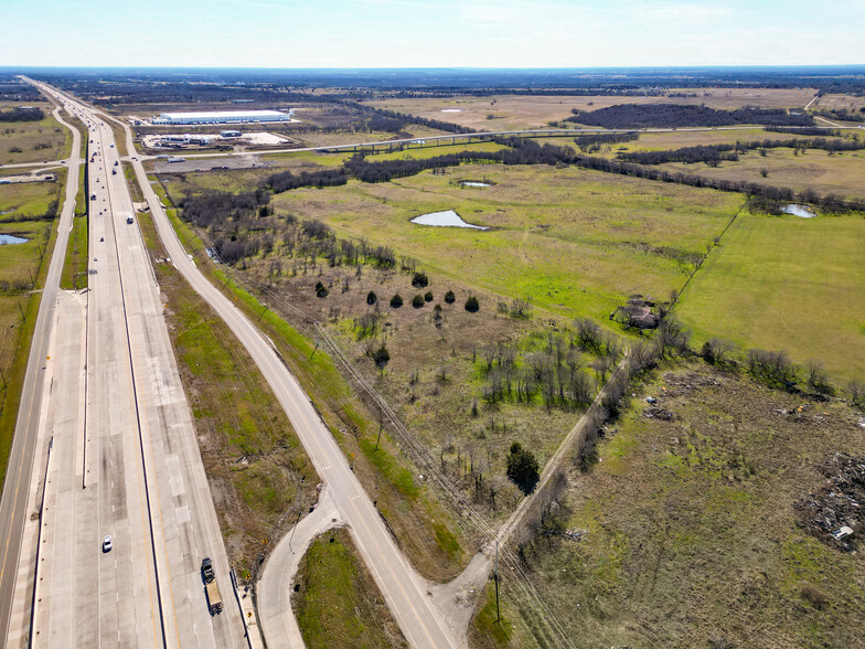 TBD 11.54 Acres IH-45 rd, Corsicana, TX à vendre - Photo principale - Image 1 de 14