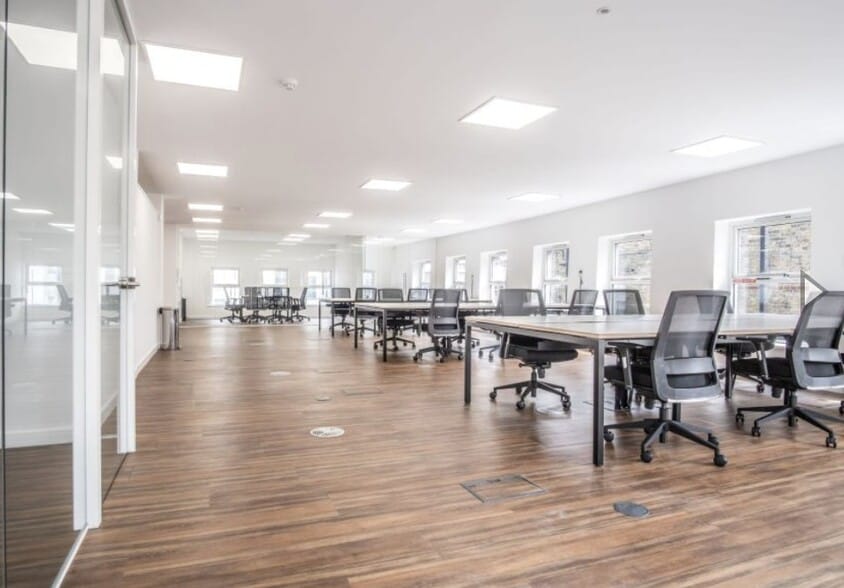 146 Clerkenwell Rd, London for lease - Interior Photo - Image 3 of 7