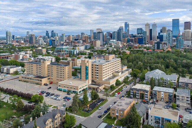 Plus de détails pour 2206-2210 2nd St SW, Calgary, AB - Médical à louer
