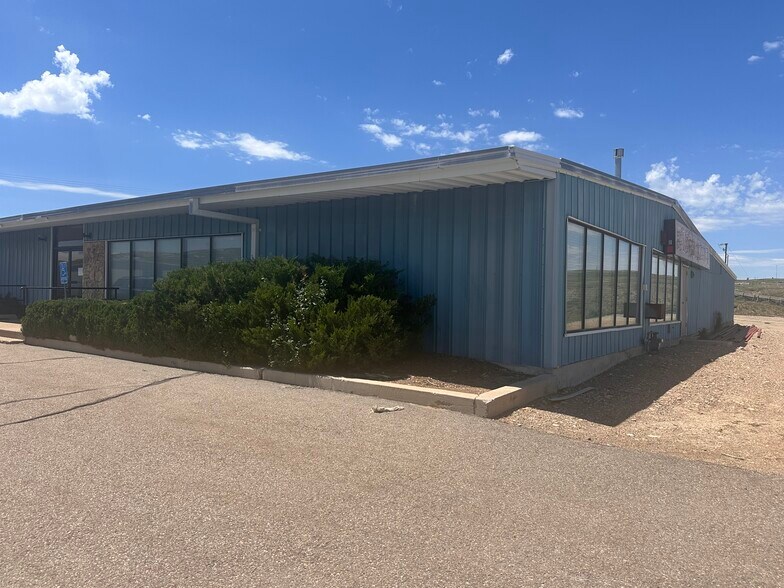 807 Susie St, Diamondville, WY à vendre - Photo du bâtiment - Image 2 de 15