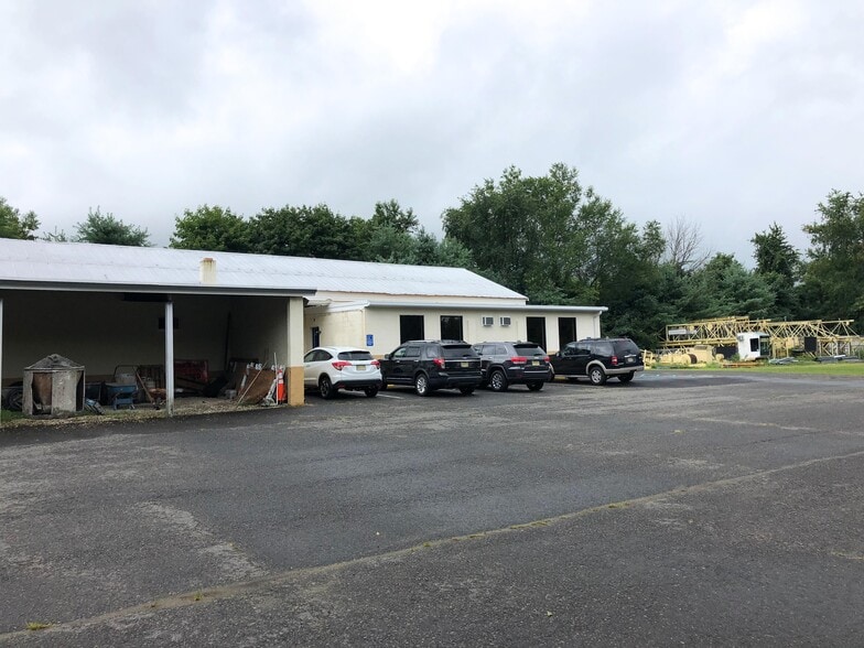 1361A Monmouth Rd, Mount Holly, NJ for sale - Building Photo - Image 2 of 3