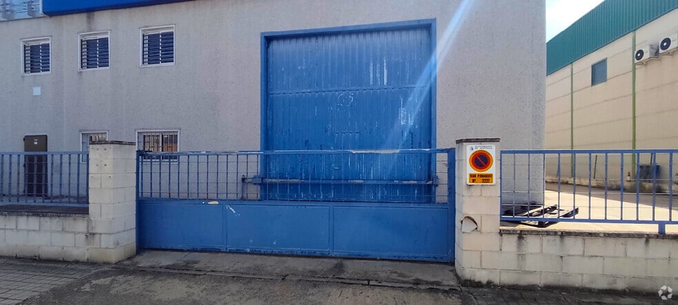 Industrial in Móstoles, Madrid for sale - Primary Photo - Image 1 of 1