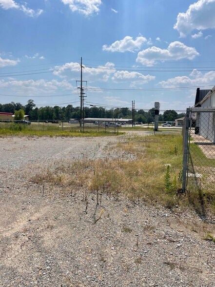 110 Horne St, West Monroe, LA à louer - Photo du bâtiment - Image 3 de 13
