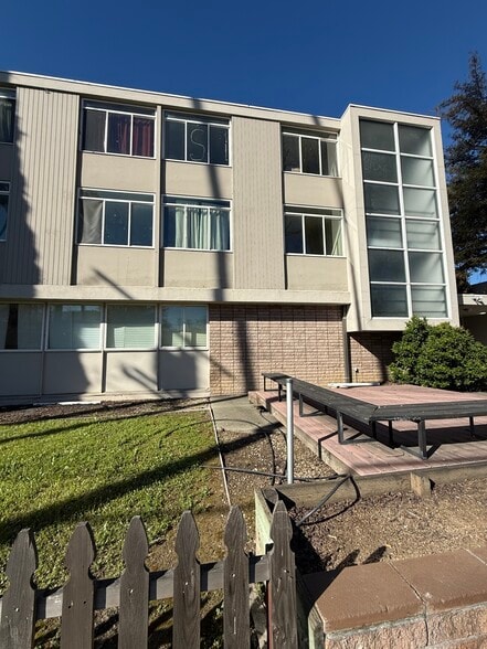 155 S 11th St, San Jose, CA à louer - Photo du bâtiment - Image 3 de 14
