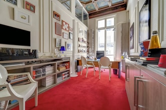 22 Rue De Téhéran, Paris for lease Interior Photo- Image 2 of 9