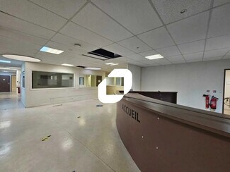 Plus de détails pour Commerce de détail à louer