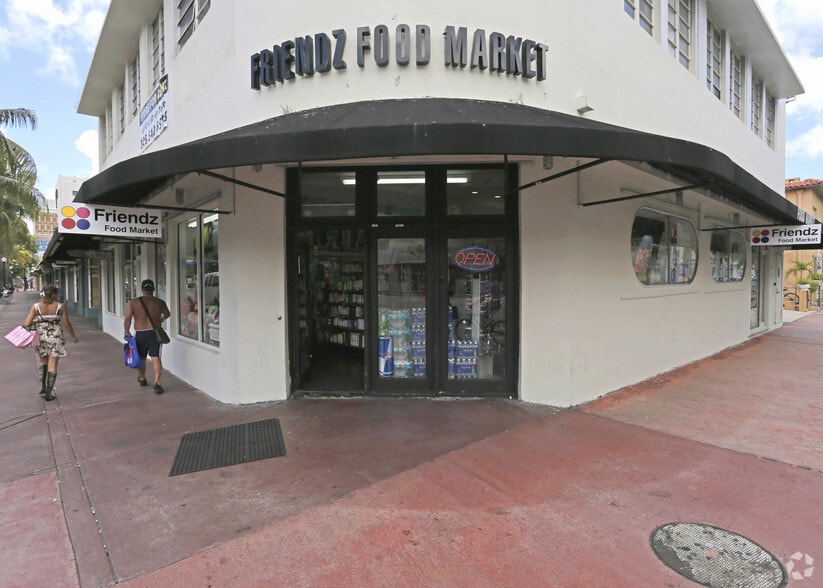 907 Washington Ave, Miami Beach, FL for lease - Building Photo - Image 2 of 7