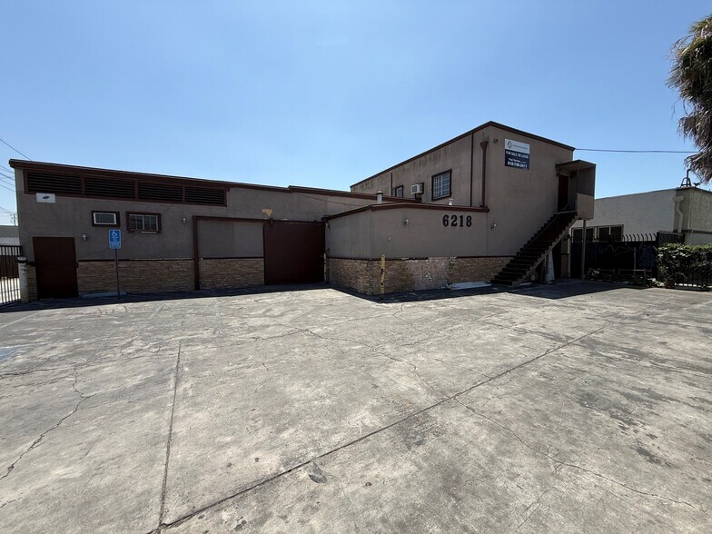 6218 Maywood Ave, Bell, CA à vendre - Photo du bâtiment - Image 2 de 14