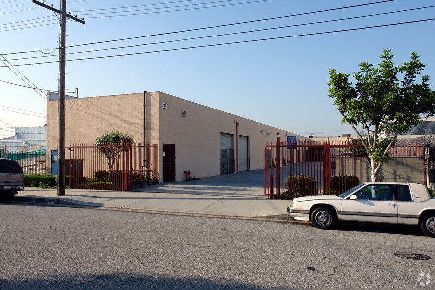 1218 134th St, Gardena, CA à louer - Photo du bâtiment - Image 2 de 9