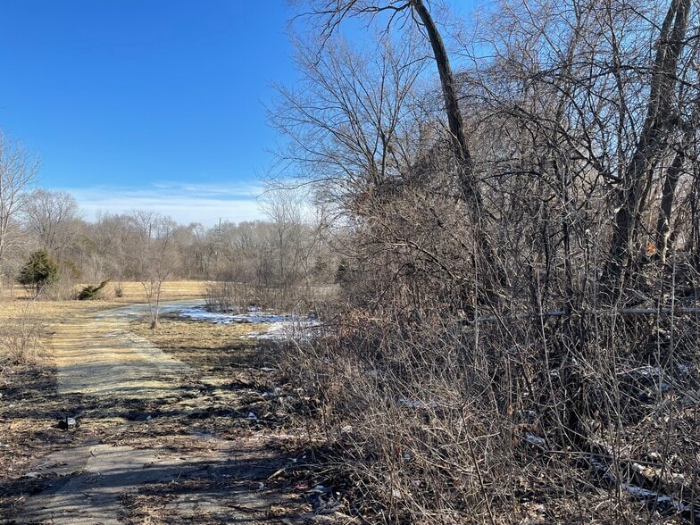 100 E Indian Trail Road, Aurora, IL for sale - Building Photo - Image 2 of 10