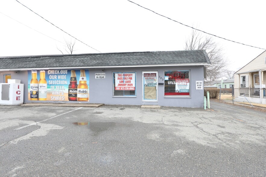 301-303 S Salem St, Dover, NJ à louer - Photo du bâtiment - Image 2 de 18