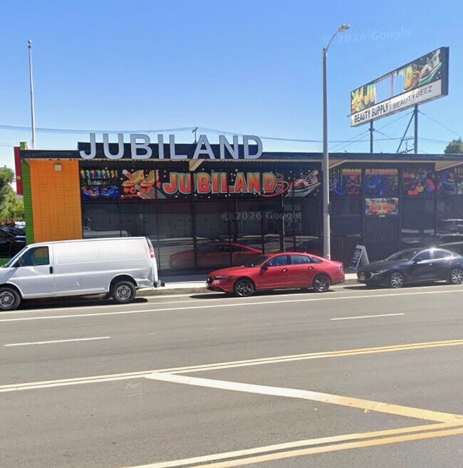 More details for 6522-6528 Laurel Canyon Blvd, North Hollywood, CA - Retail for Lease