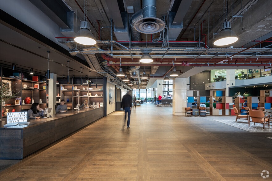 10 Whitechapel High St, London for lease - Lobby - Image 3 of 52
