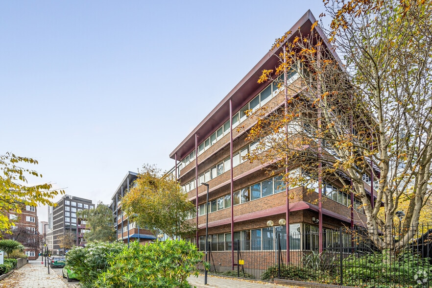 Citadel Pl, London for lease - Building Photo - Image 2 of 2