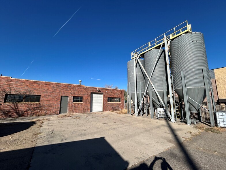 4801 Jackson St, Denver, CO à vendre - Photo du bâtiment - Image 2 de 18