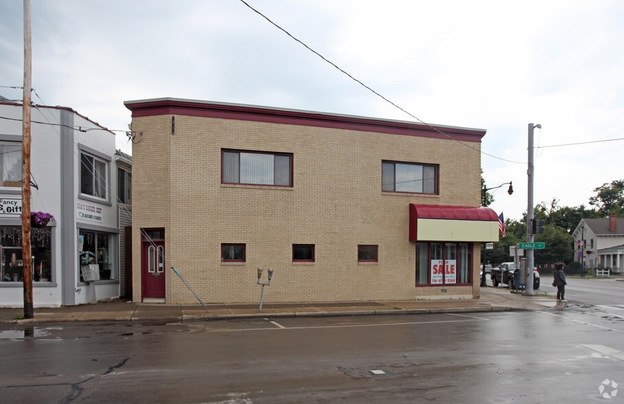 33-35 E Main St, Fredonia, NY for sale - Building Photo - Image 2 of 2