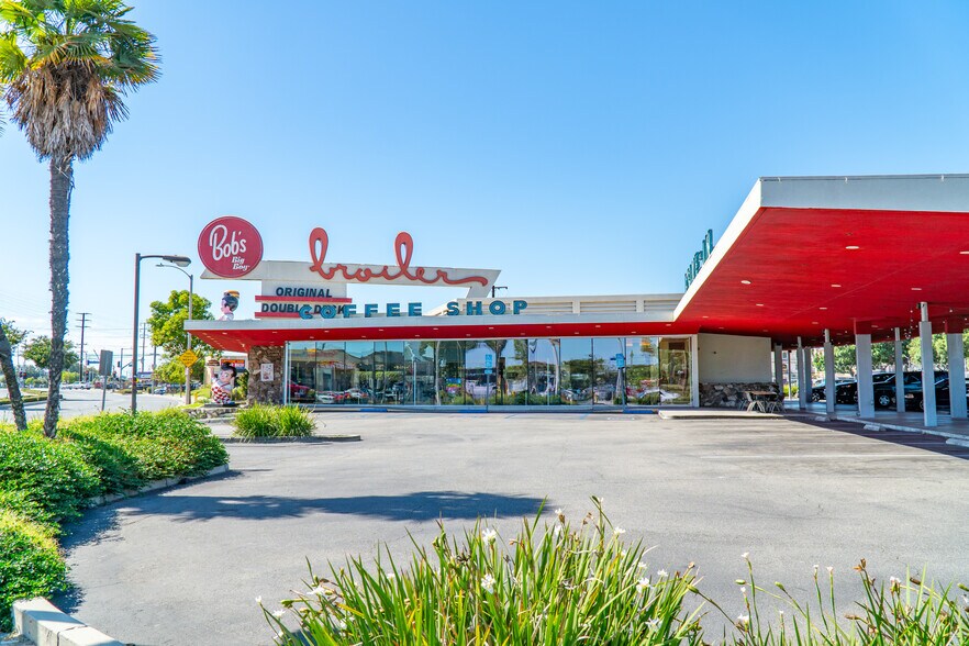 7447 Firestone Blvd, Downey, CA à vendre - Photo principale - Image 1 de 9