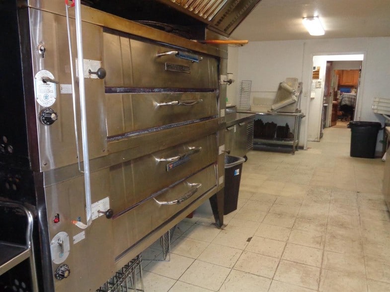 110 N Mooney Blvd, Tulare, CA for lease - Other - Image 3 of 17