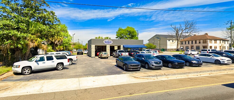 300 W Hill, Valdosta, GA à vendre - Photo du bâtiment - Image 3 de 8