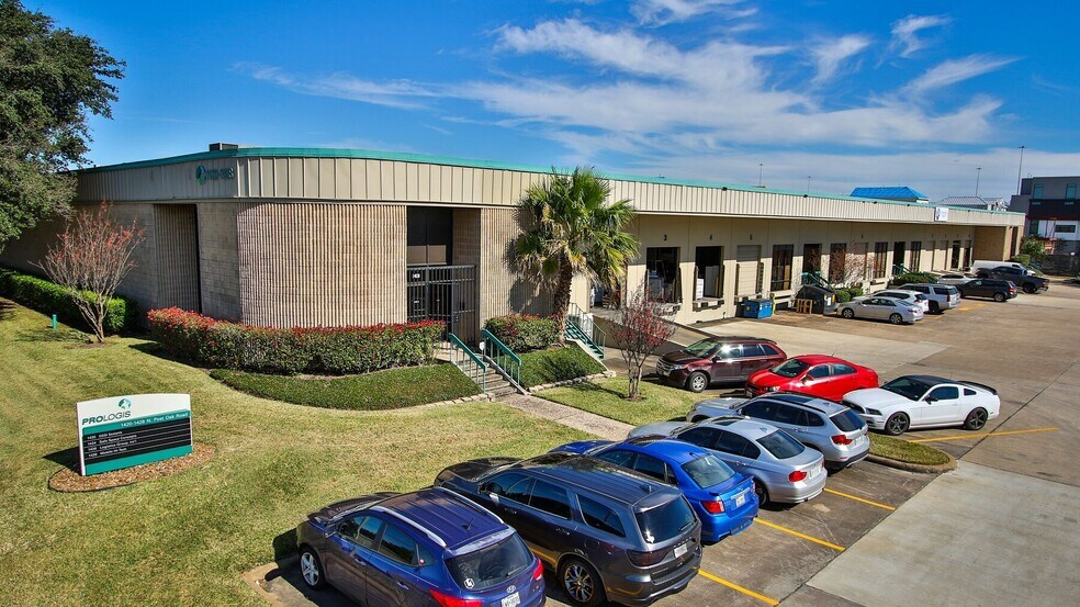 4444-4464 W 12th St, Houston, TX à louer - Photo du bâtiment - Image 3 de 15