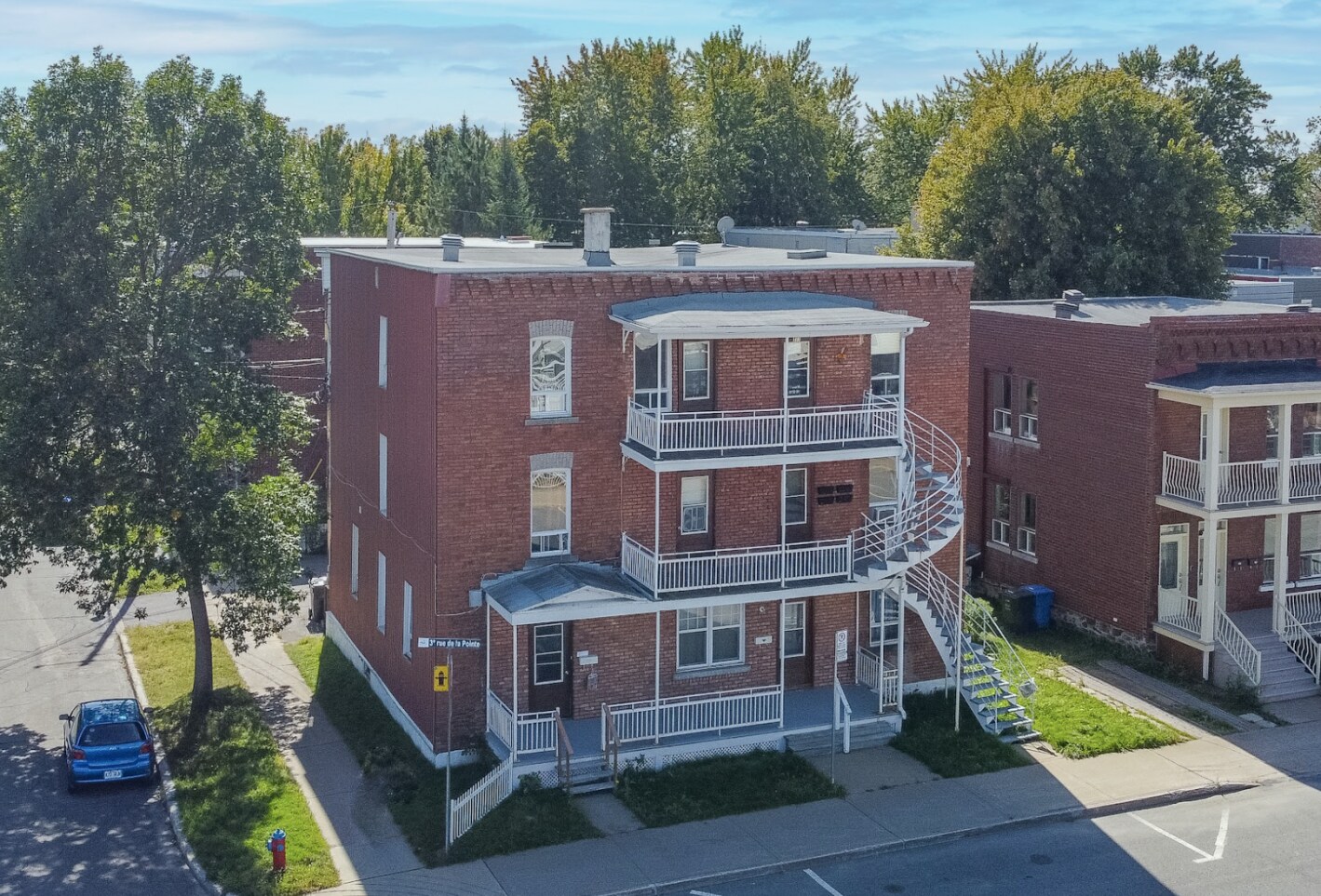 303-317 3E Rue De La Pointe, Shawinigan, QC for sale Primary Photo- Image 1 of 1