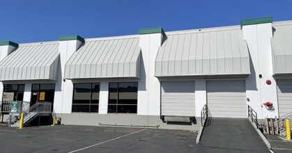 3571-3599 NW Yeon Ave, Portland, OR à louer Photo du bâtiment- Image 1 de 4