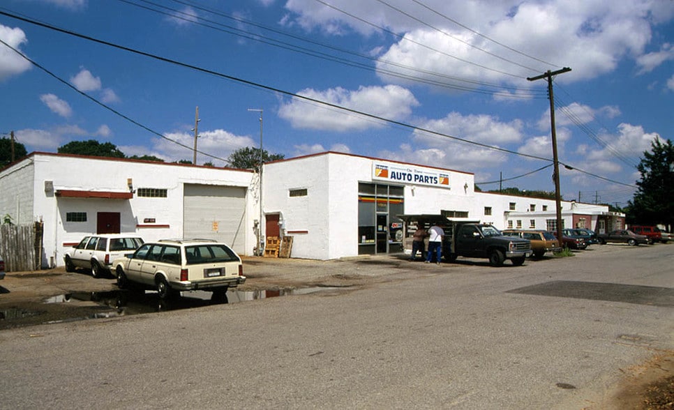 1113-1125 Prospect Ave, West Islip, NY for sale - Primary Photo - Image 1 of 21