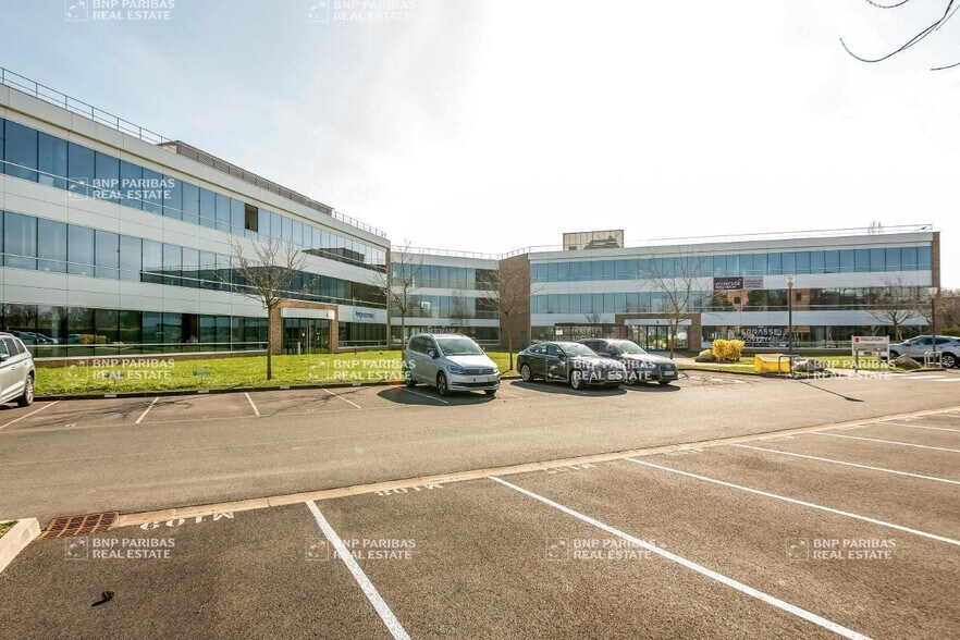 25 Route De L'orme Aux Merisiers, Saint-Aubin for lease - Building Photo - Image 2 of 9
