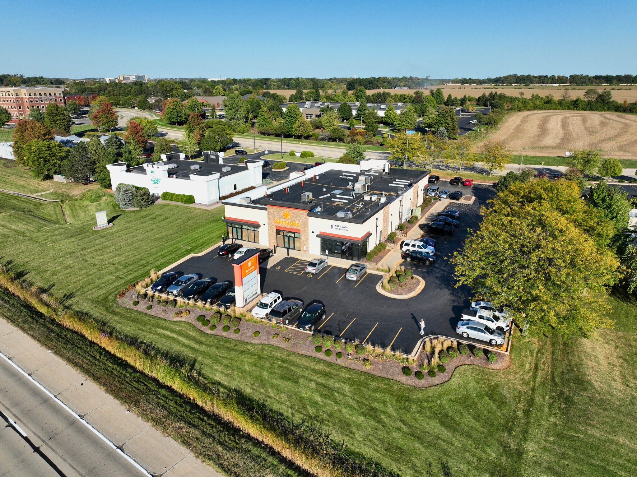 2696 Mcfarland Rd, Rockford, IL à louer Photo principale- Image 1 de 8