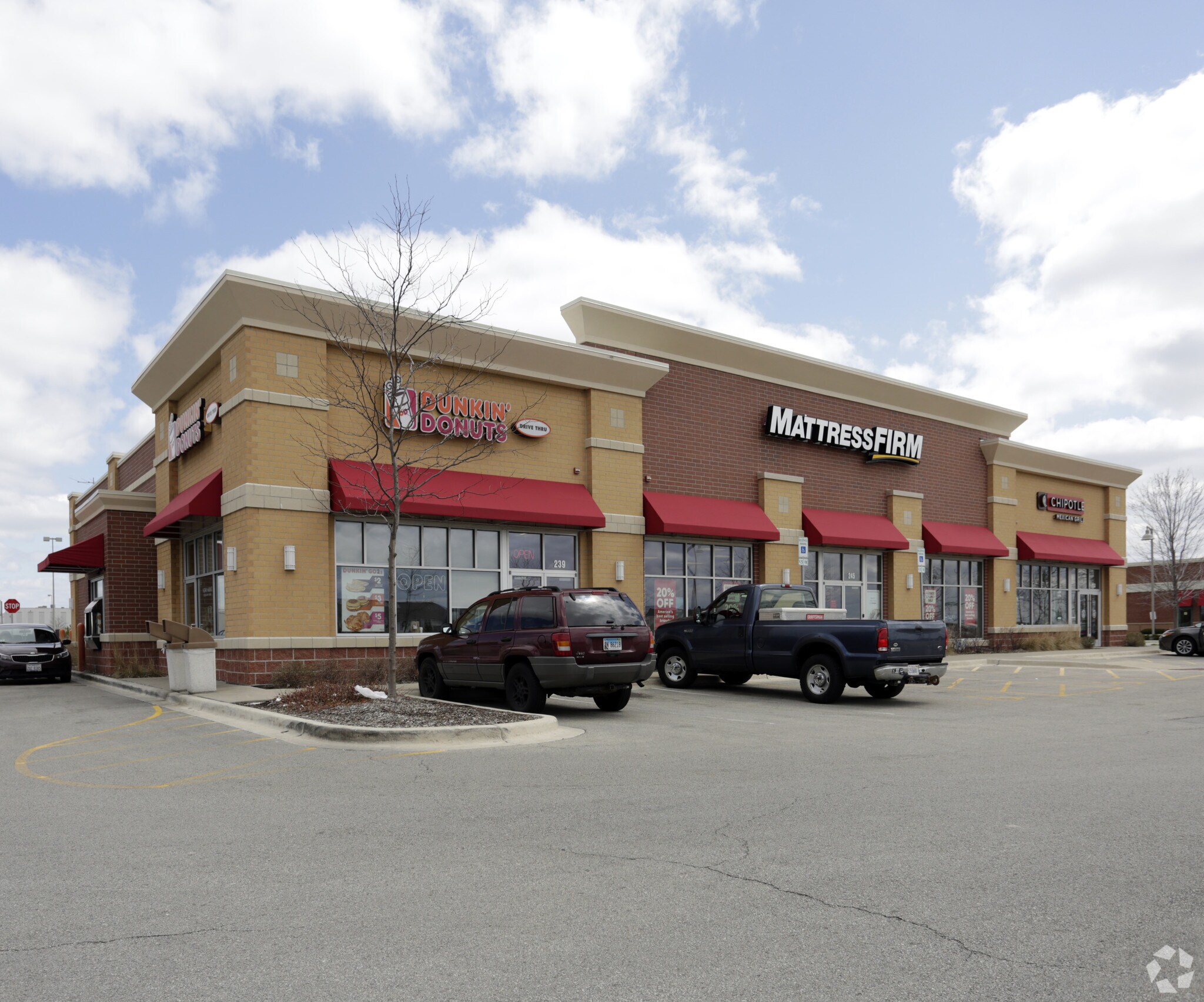 239-253 S Weber Rd, Romeoville, IL for sale Primary Photo- Image 1 of 10