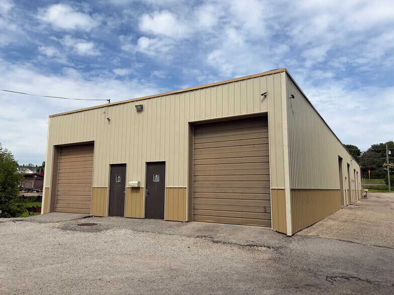 782 N Broadway, Aurora, IL à vendre - Photo du bâtiment - Image 2 de 3