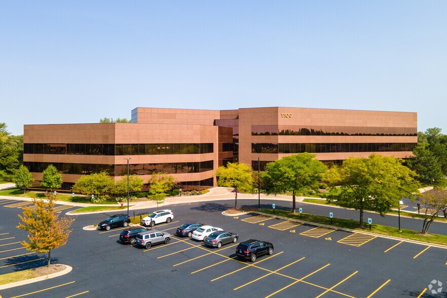 1100 W Lake Cook Rd, Buffalo Grove, IL à vendre - Photo du bâtiment - Image 1 de 10