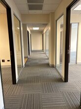 701 Lee St, Des Plaines, IL for lease Building Photo- Image 2 of 5