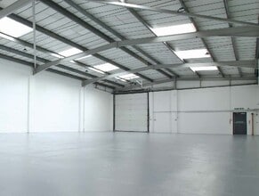 Little Mundells, Welwyn Garden City for lease Interior Photo- Image 2 of 3